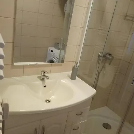 Keszthelyi Apartman טטה